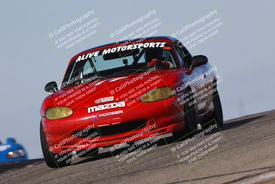 media/Oct-26-2025-CalClub SCCA (Sun) [[8ce1e69566]]/Group 5/Grapevine/